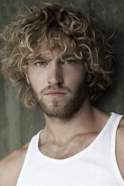 Top 50 ทรงผมสุดเท่สำหรับหนุ่มผมหยิก เซอร์ๆ Curly Hairstyles 2020