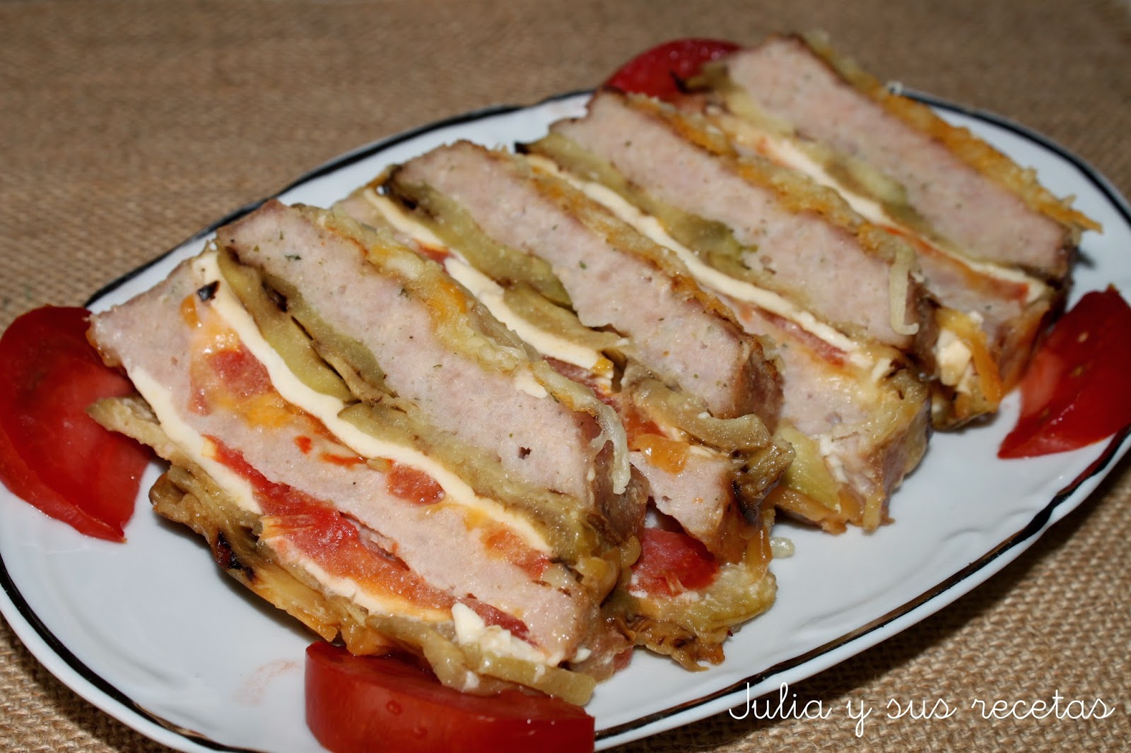 JULIA Y SUS RECETAS: PASTEL DE CARNE Y BERENJENA