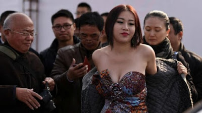 Inilah foto Gadis desa yang punya payudara terindah di dunia