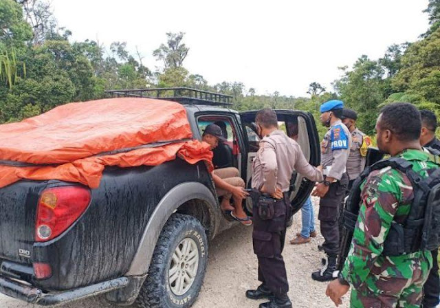 TNI-Polri Gelar Rahasia dan Patroli di Pintu Masuk Kobakma