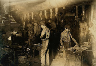Glass works in Indiana, from a 1908 photograph by Lewis Hine