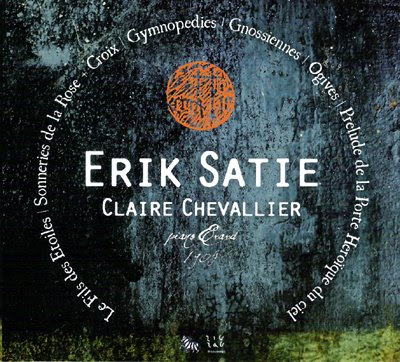 Satie por Claire Chevallier