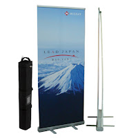 Banner Roll Stand2