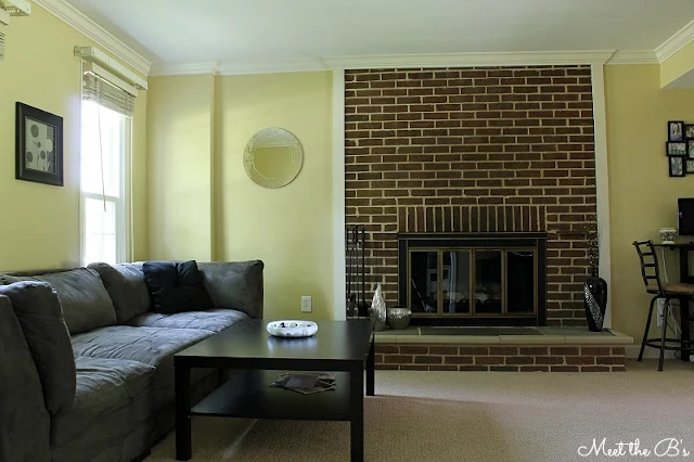 Black and silver living room accents