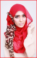 model jilbab merah