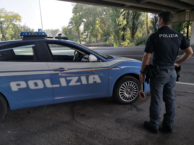 Parma, viola divieto di avvicinamento nei confronti della moglie: arrestato 42enne