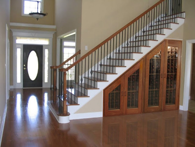 Minimalist decorative cabinets under the stairs