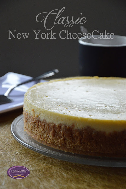 CLASSIC NEW YORK CHEESECAKE