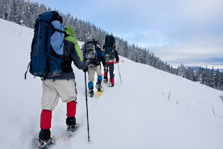 location montagne en chalet gite rural et gite d'étape , hebergement pour les étapes de randonnées en montagne , ski alpin , randonnée raquette , velo montagne , ski nordique , sport de montagne , ski de randonnée , escalade