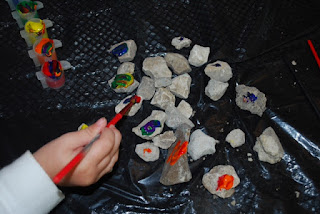 Sensory learning for smarter kids, painting rocks is a great activity for toddlers and preschoolers