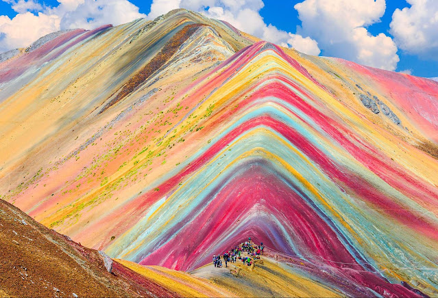 rainbow mountain peru