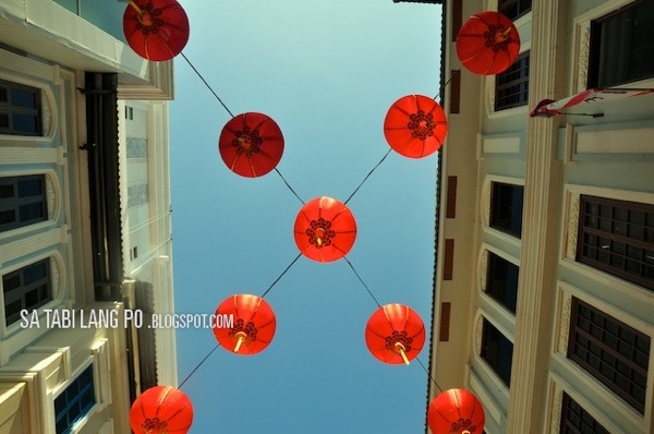 Lucky chinatown mall manila