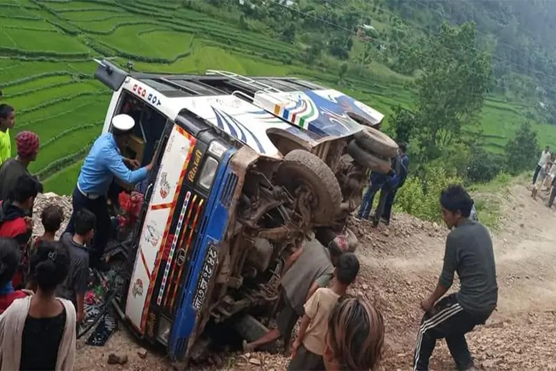 6 injured in Salyan bus accident