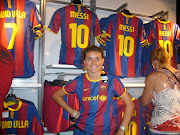 Estadio del Barcelona FC. Con la camisa de mi amor platonica Messi !! jajaja