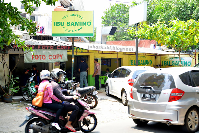 Sop-Buntut-Ibu-Samino-Senayan-Jakarta-Indonesia