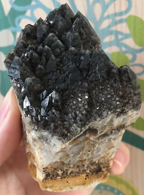 礦物黑水晶