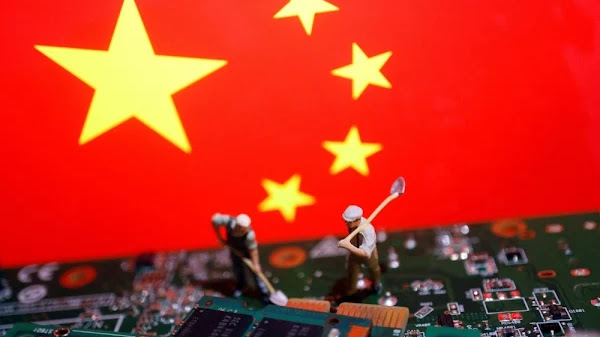 China's AI & Chip Challenges: Idle Data Centers and Semiconductor Talent Scramble