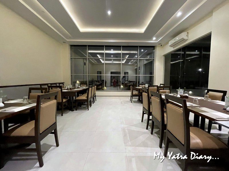Restaurant of Hotel Sadhana Executive Review Dapoli Maharashtra