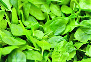 Spinach is a good source of several vitamins and minerals that help to support the body's natural detoxification process.