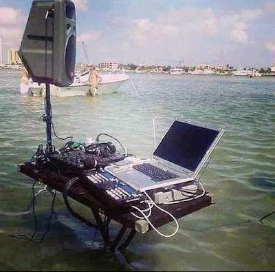 Organisation d'une fête à la plage : le DJ