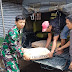 Bakti Sosial, Koramil Cakung Bantu Renovasi Musholla Ath-Thoyyibah Pulogebang