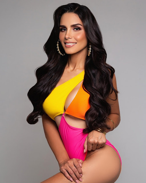 Ivanna Cázares – Sexy Transgender Swimwear MTF Instagram Photoshoot