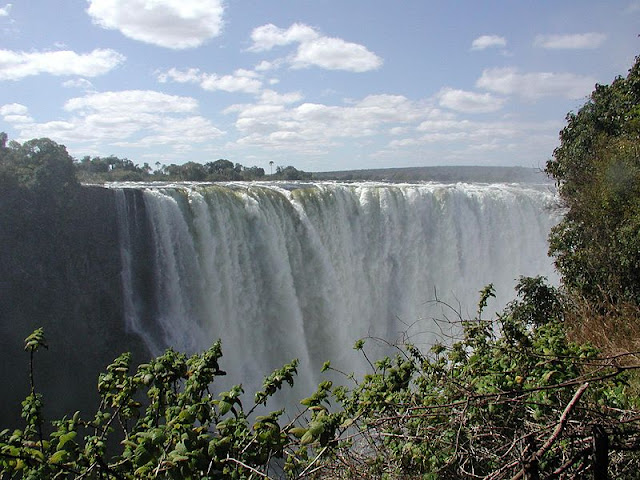 Air Terjun Victoria (Air Terjun Mosi-oa-Tunya)