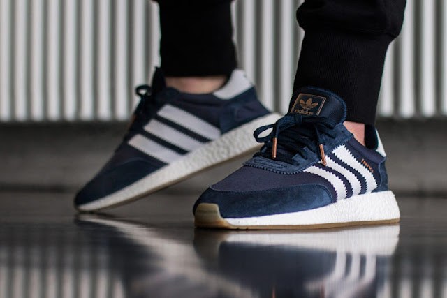 adidas Iniki Runner Boost blue azul