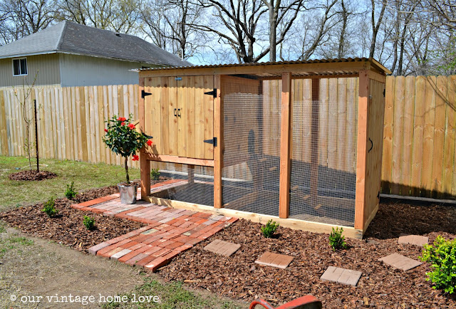 our vintage home love: Our New Coop