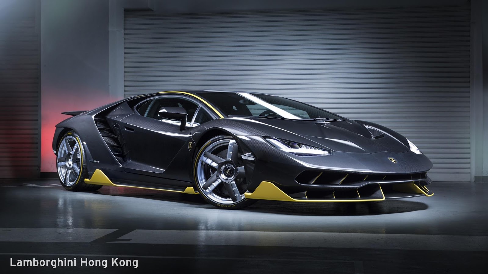 香港にて ランボルギーニ チェンテナリオ が近日納車予定 展示車両と同じカラーリングに Creative Trend
