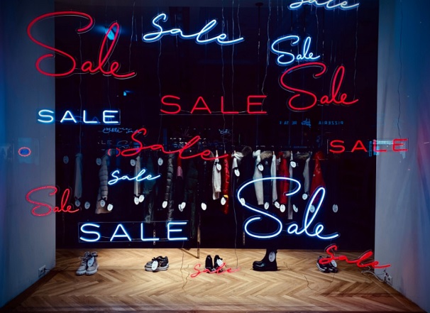 Image showing an apparel shop implementing successful sales strategies