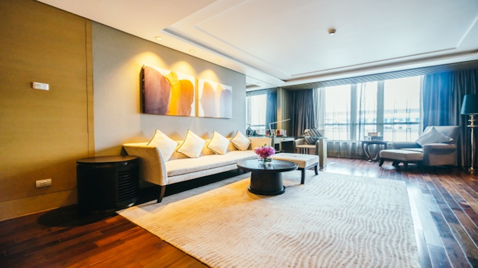 3. TO FURNISH OR NOT TO FURNISH?