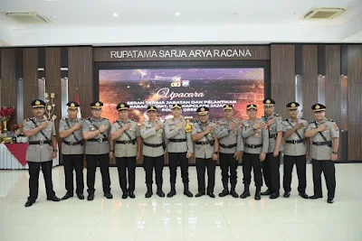 Polres Gresik Gelar Sertijab, Wakapolres Tekankan Profesionalisme dan Dedikasi Pelayanan