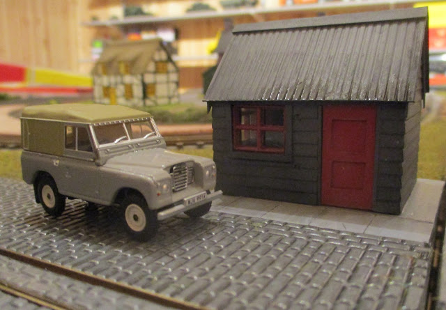 Airfix Coal Office,009 gauge layout