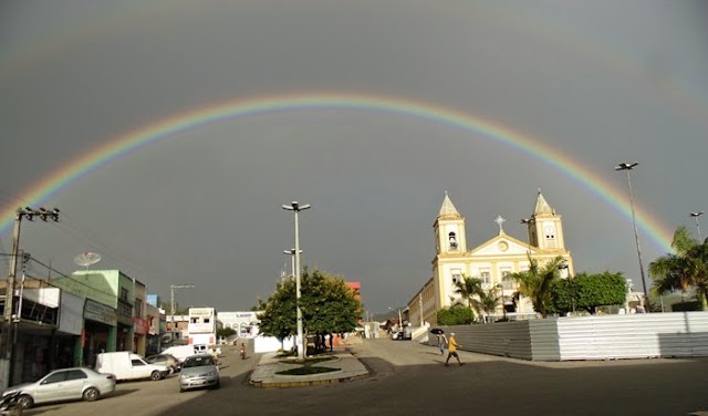 UMA CIDADE DIFERENTE, UM CLIMA BOM PARA CURTIR