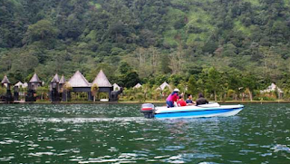 Bedugul Lake Attraction-Bali