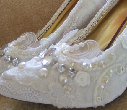 Wedding Shoes Photo and shoes courtesy of Everlastingfashion's store on 