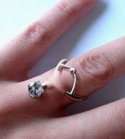 wedding-ring-piercing