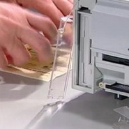 urna e compartimento de disquete