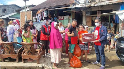 Telkomsel Manado Salurkan  Bantuan CSR Untuk Korban Banjir di 7 Kelurahan
