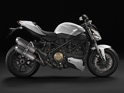 2011-Ducati-Streetfighter-America