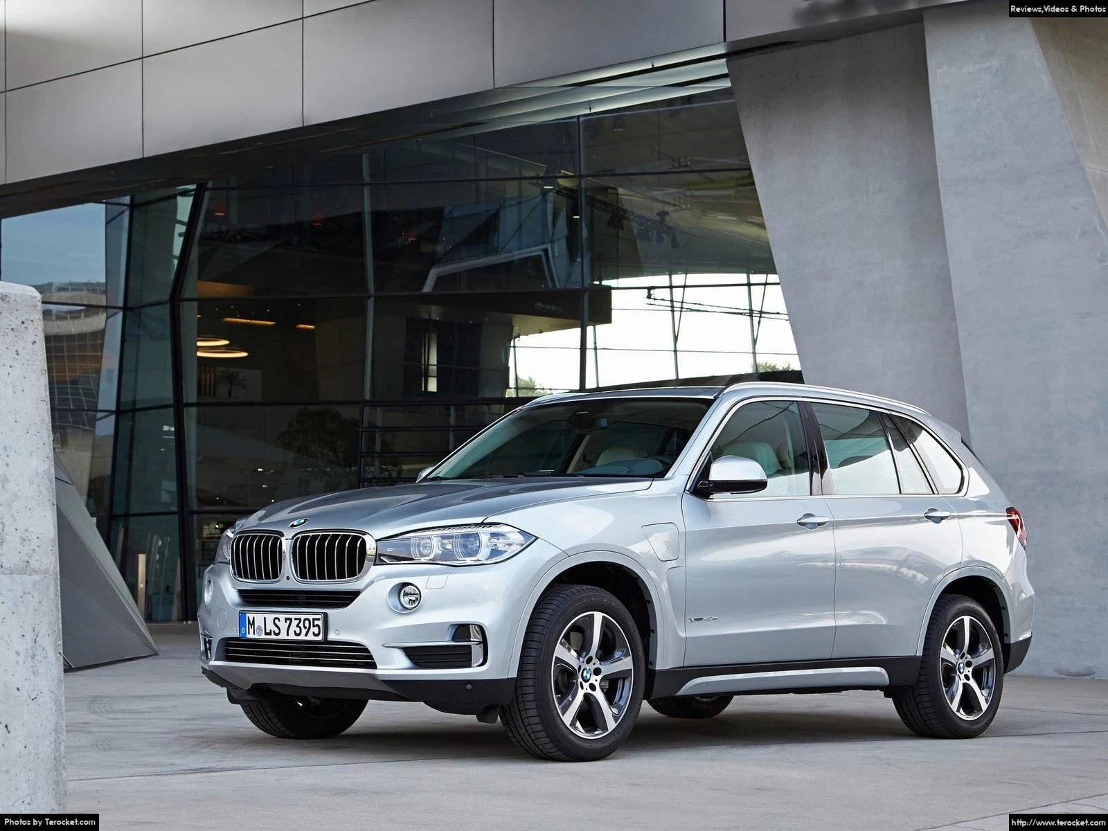 Hình ảnh xe ô tô BMW X5 xDrive40e 2016 & nội ngoại thất