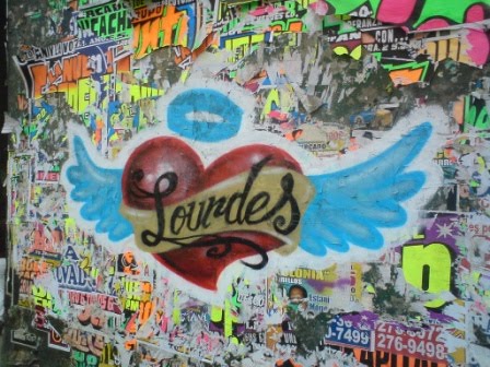 wallpaper graffiti love. Corazones Graffiti - Graffiti