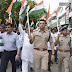 गाजीपुर में डीएम और एसपी ने निकाली तिरंगा रैली