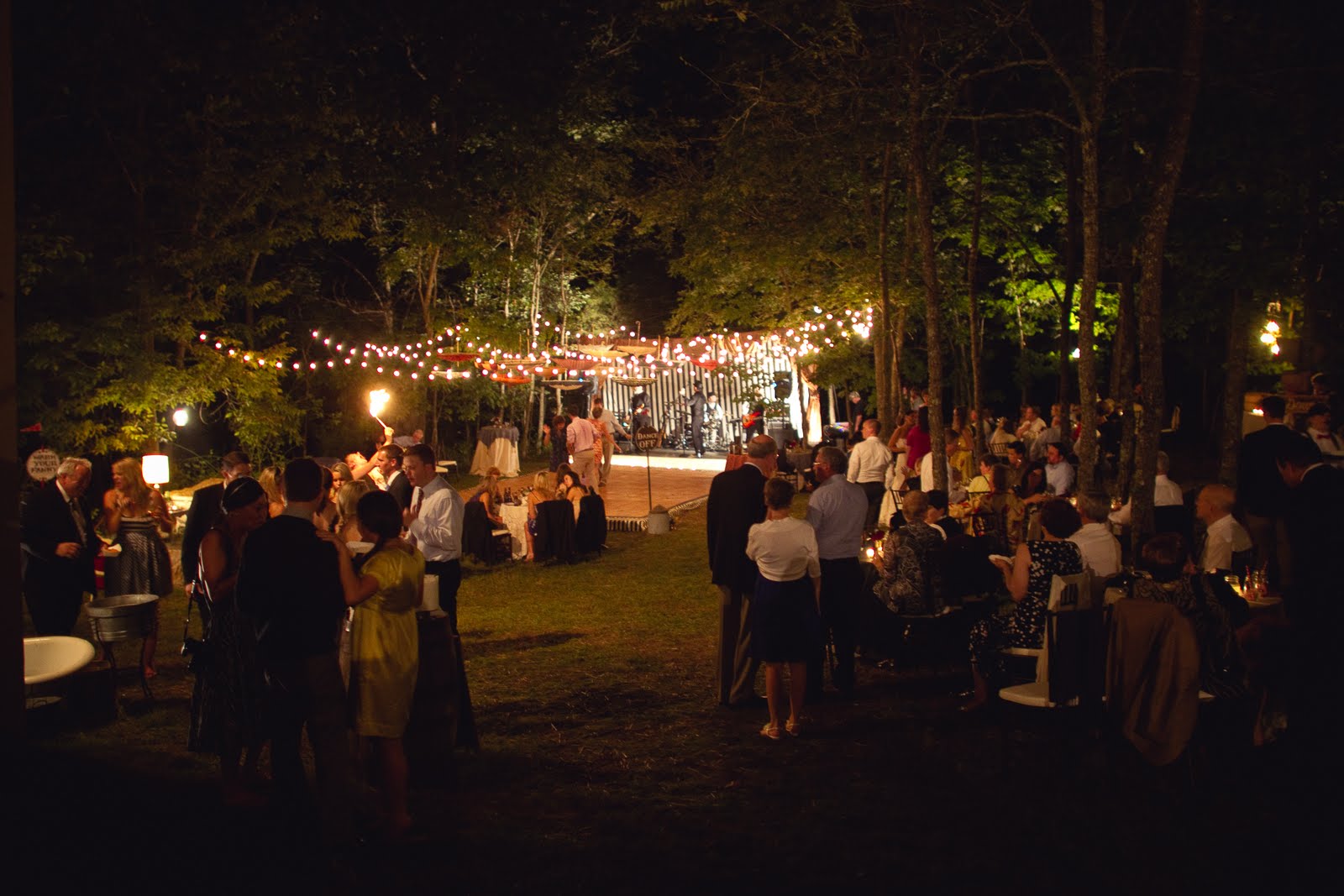a country-themed wedding