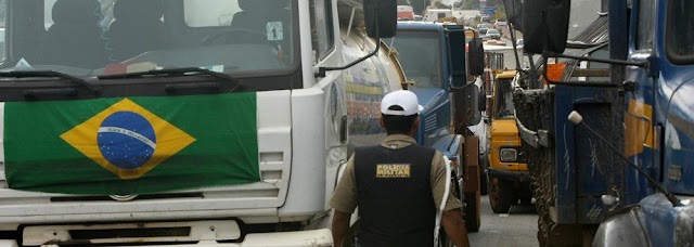 GREVE DOS CAMINHONEIROS COMEÇA HOJE E TENDE A ERODIR A BLINDAGEM MIDIÁTICA DE TEMER