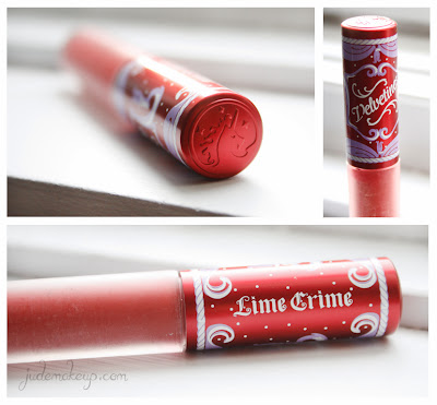 http://www.judemakeup.com/2013/11/lime-crime-velvetines-en-red-velvet-ou.html