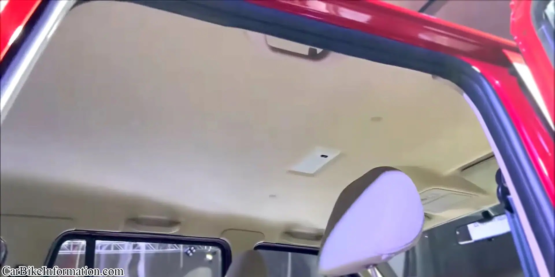 Mahindra Scorpio S11 Interior Roof