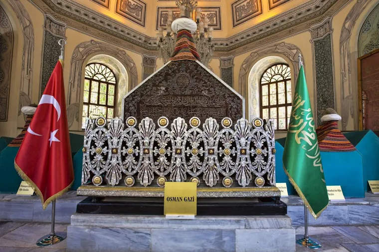 Osman Gazi türbesi nerededir? Osman Gazi'nin mezarı nerede? nasıl gidilir? Osmangazi türbesi adresi yol tarifi.