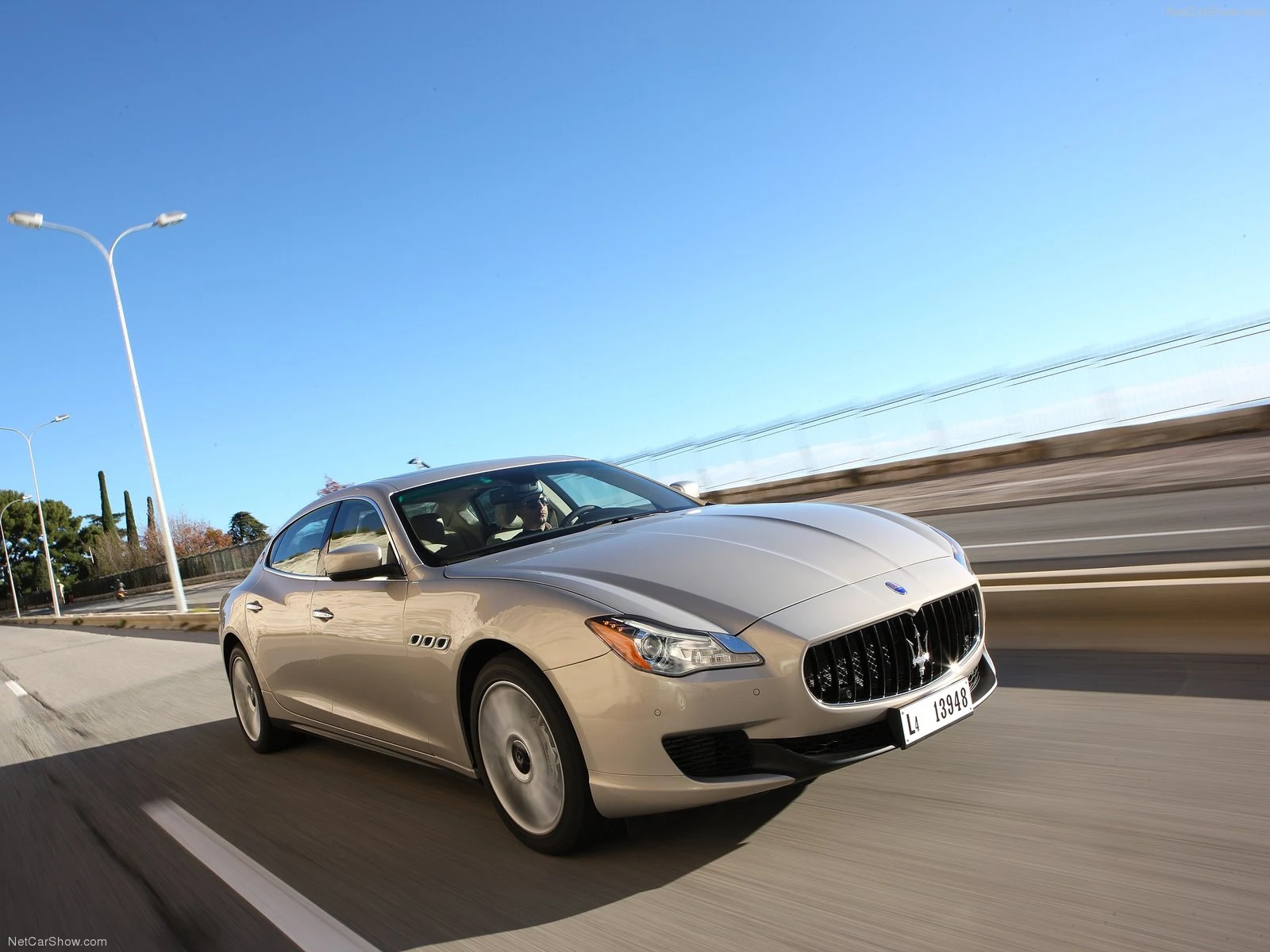 Hình ảnh siêu xe Maserati Quattroporte 2013 & nội ngoại thất